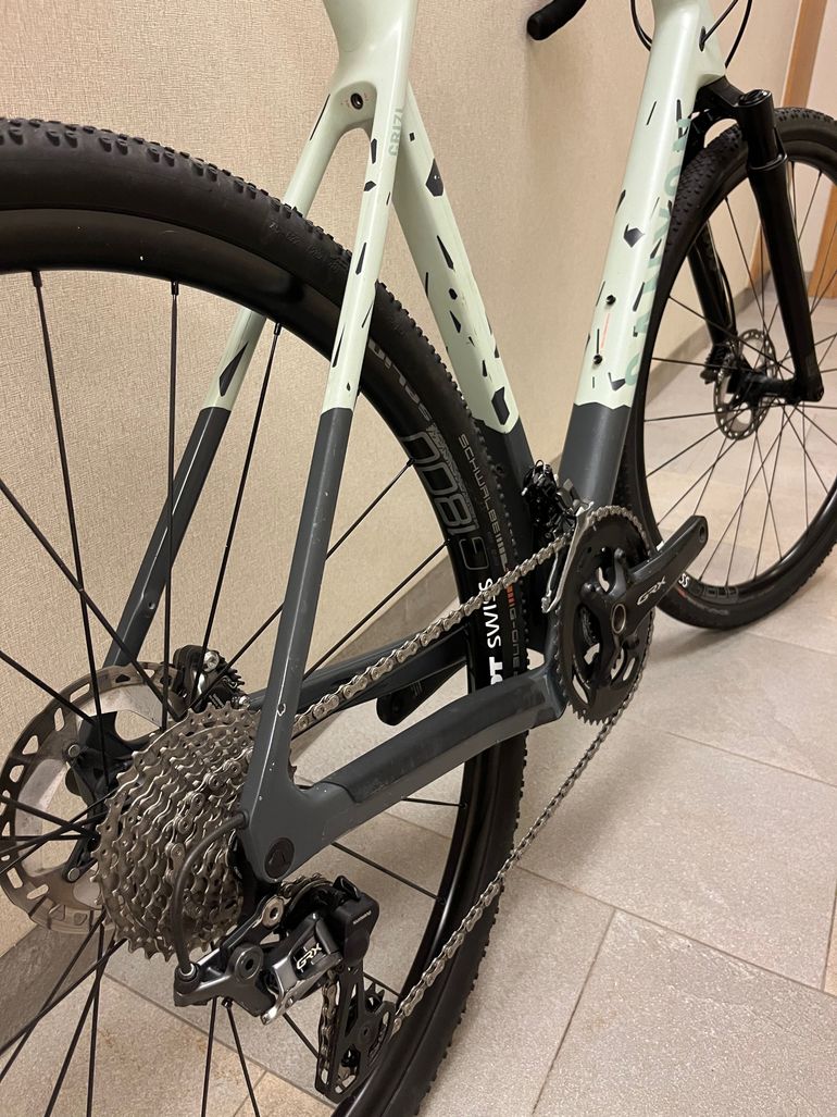 Used Canyon Grizl CF SL 8 2021 Road & Gravel — image 8 of 10