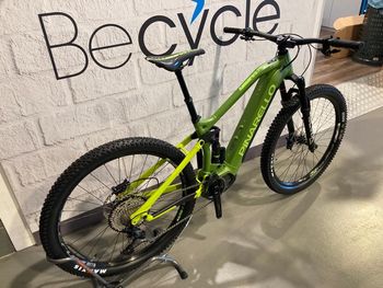Pinarello NYTRO DUST3 SLX 2022 Mountainbike usato, Verde — immagine 2 di 6