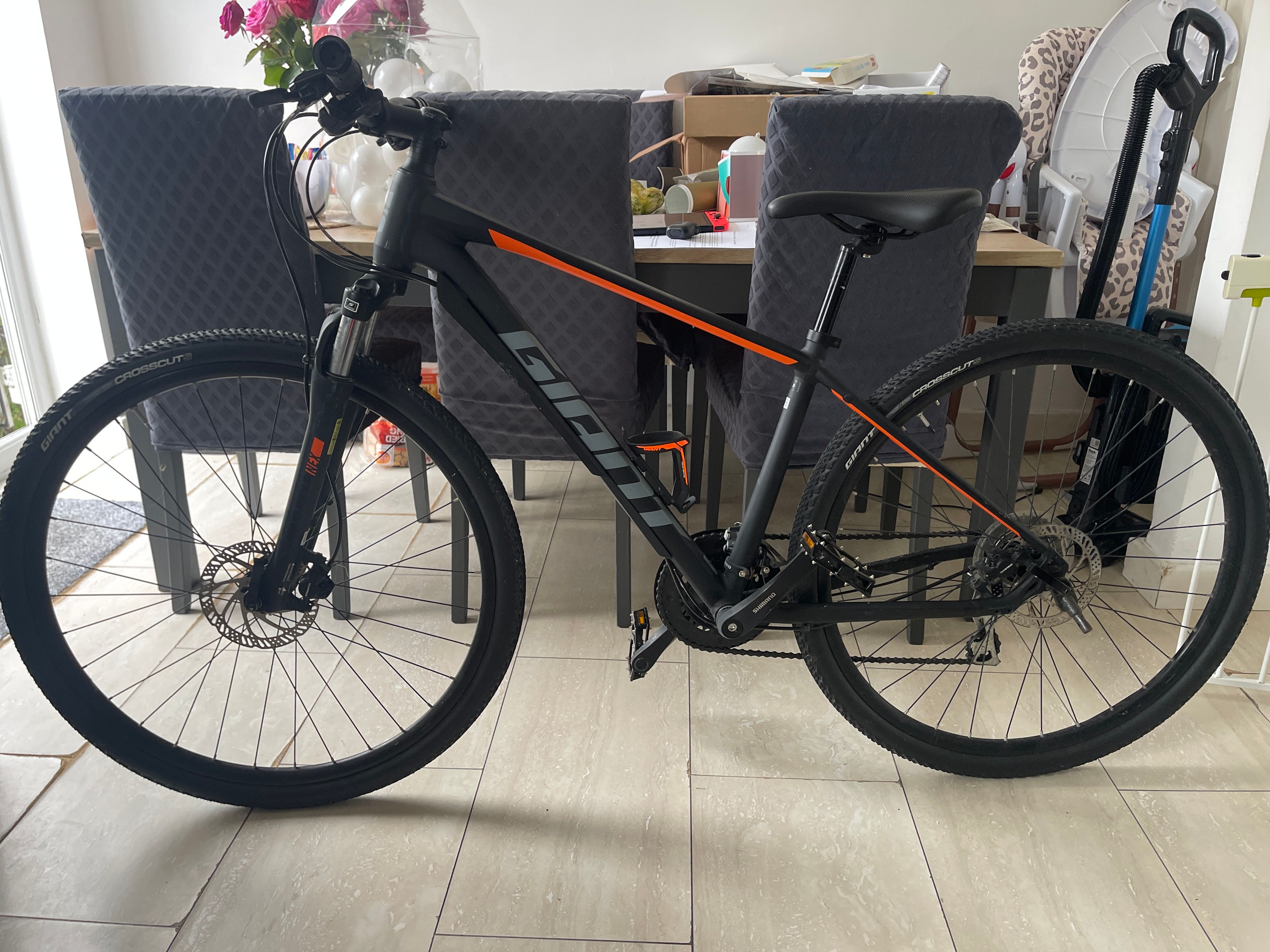 Giant roam 3 discount bike for sale