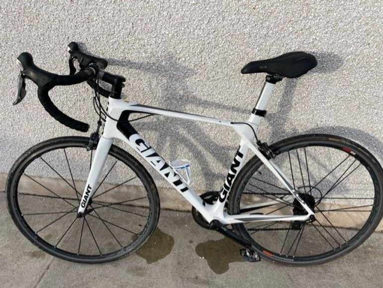 Giant TCR Advanced 2 M L used in 56 cm buycycle