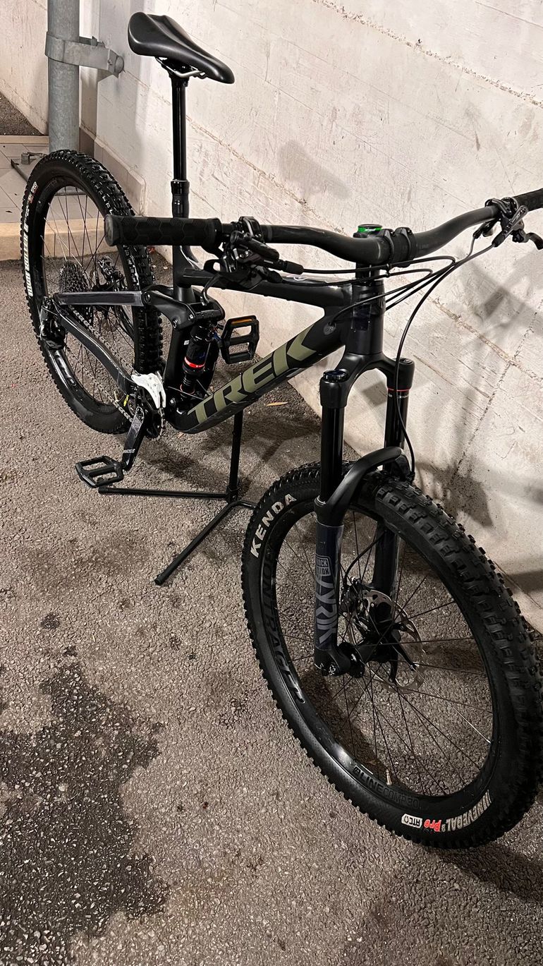 Trek Remedy 8 2022