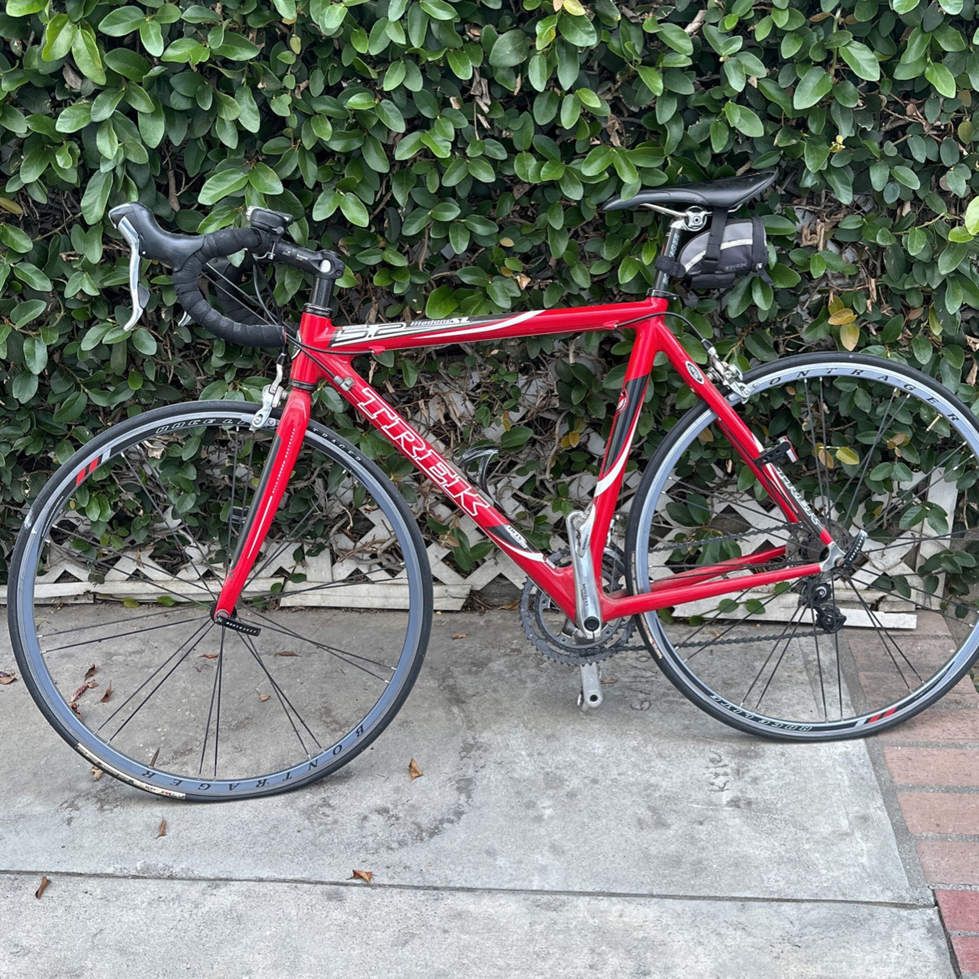 Trek Madone SL 5.2 used in 54 cm buycycle UK