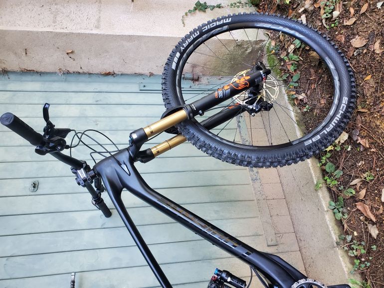 Used Lapierre Zesty AM CF 9.9 2021 Mountainbike, Schwarz — image 5 of 8
