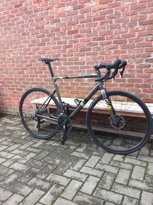 Cannondale caad13 disc 105 road bike sale 2020