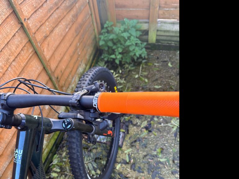 Used Orbea LAUFEY H10 2023 Mountainbike, Green, 29 — image 5 of 9
