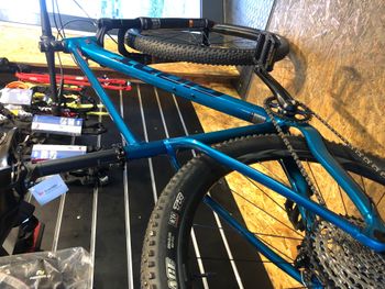 Used Giant XTC SLR 29 1 2021 Mountainbike, Green — image 2 of 8