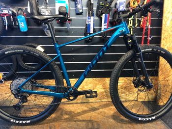 Used Giant XTC SLR 29 1 2021 Mountainbike, Green — image 1 of 8