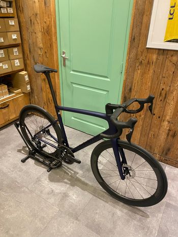 Used Specialized Tarmac SL8 Pro 2024 Road & Gravel, Purple — image 2 of 3