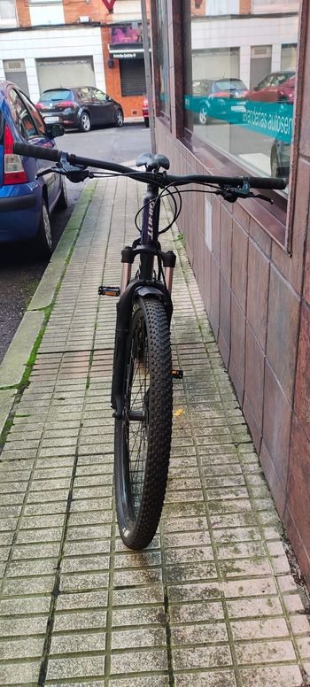 Used Giant Talon 4 2021 Mountainbike, Schwarz — image 2 of 7