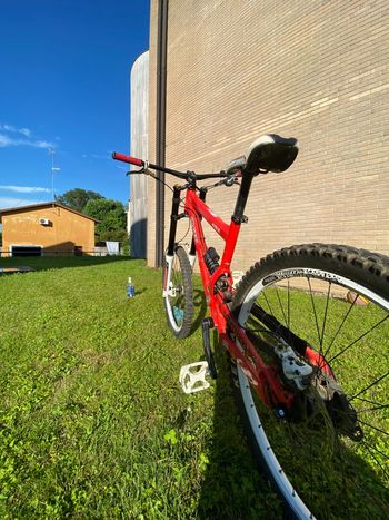 Used Commencal SUPREME DH 2010 Mountainbike, Red — image 7 of 7