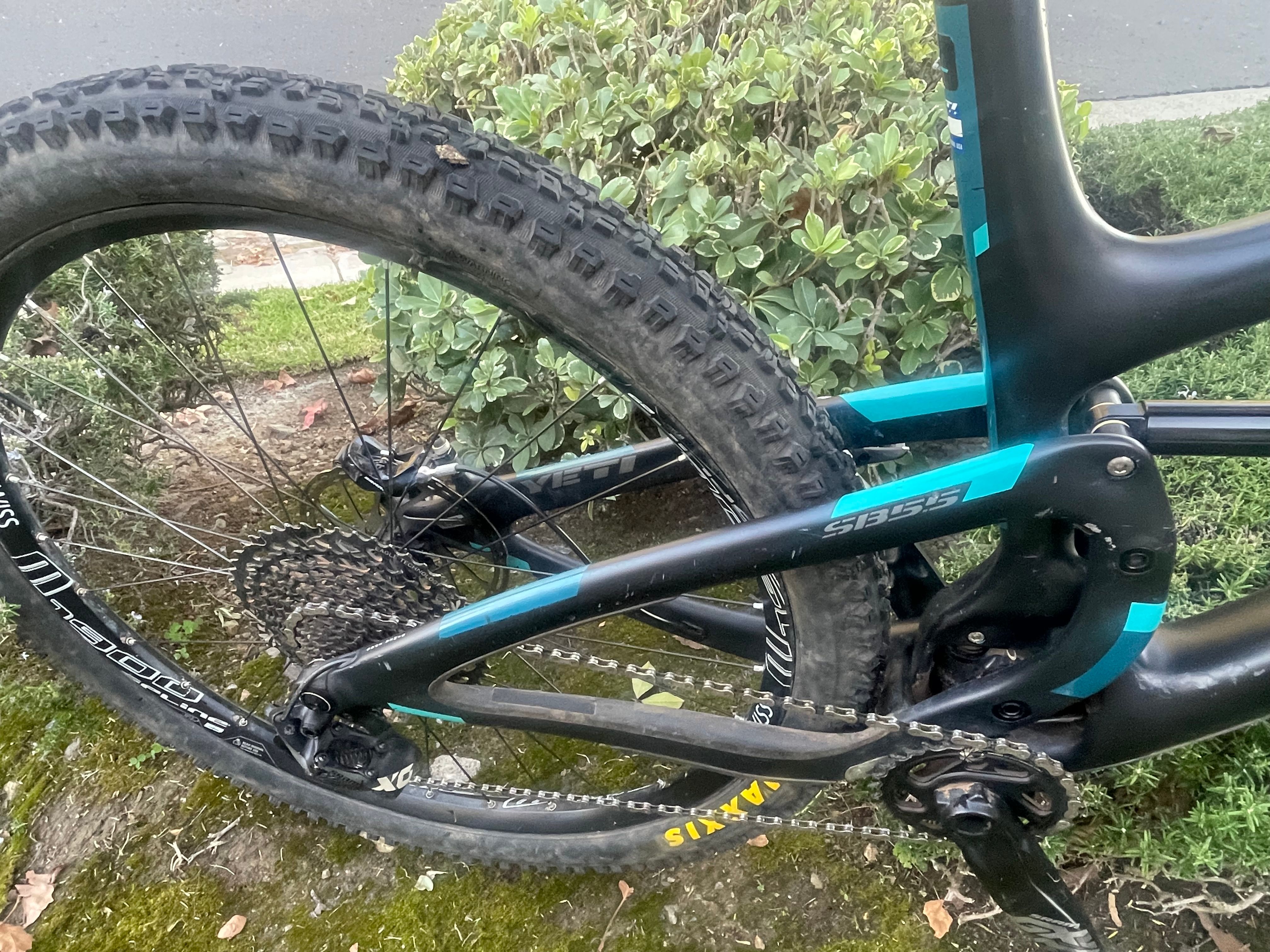 Yeti sb5 carbon hot sale