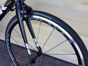 Used Trek Domane S 5 2017 Road & Gravel, Black — image 3 of 3