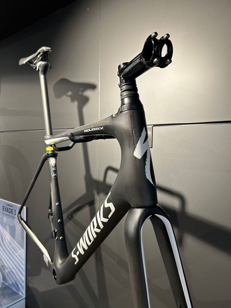 specialized s works roubaix 2019