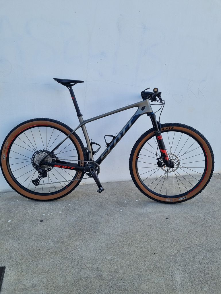 Scott scale 910 on sale carbon 2020