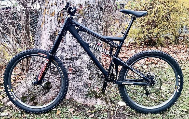 Used Santa Cruz VP FREE 1 2004 Mountainbike — image 1 of 9