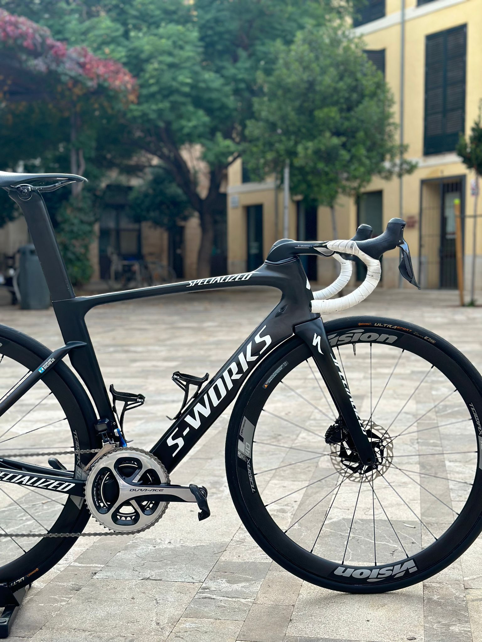 Specialized S-Works Venge ViAS Disc Di2 used in 54 cm | buycycle