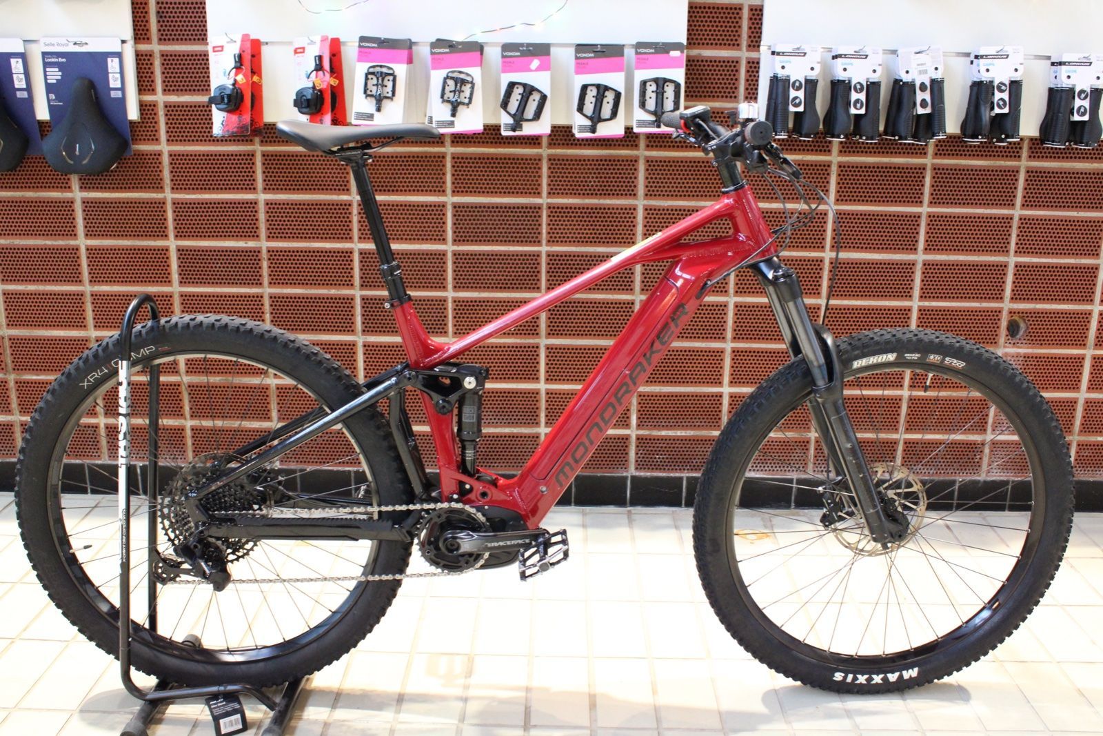 Chaser mondraker hot sale