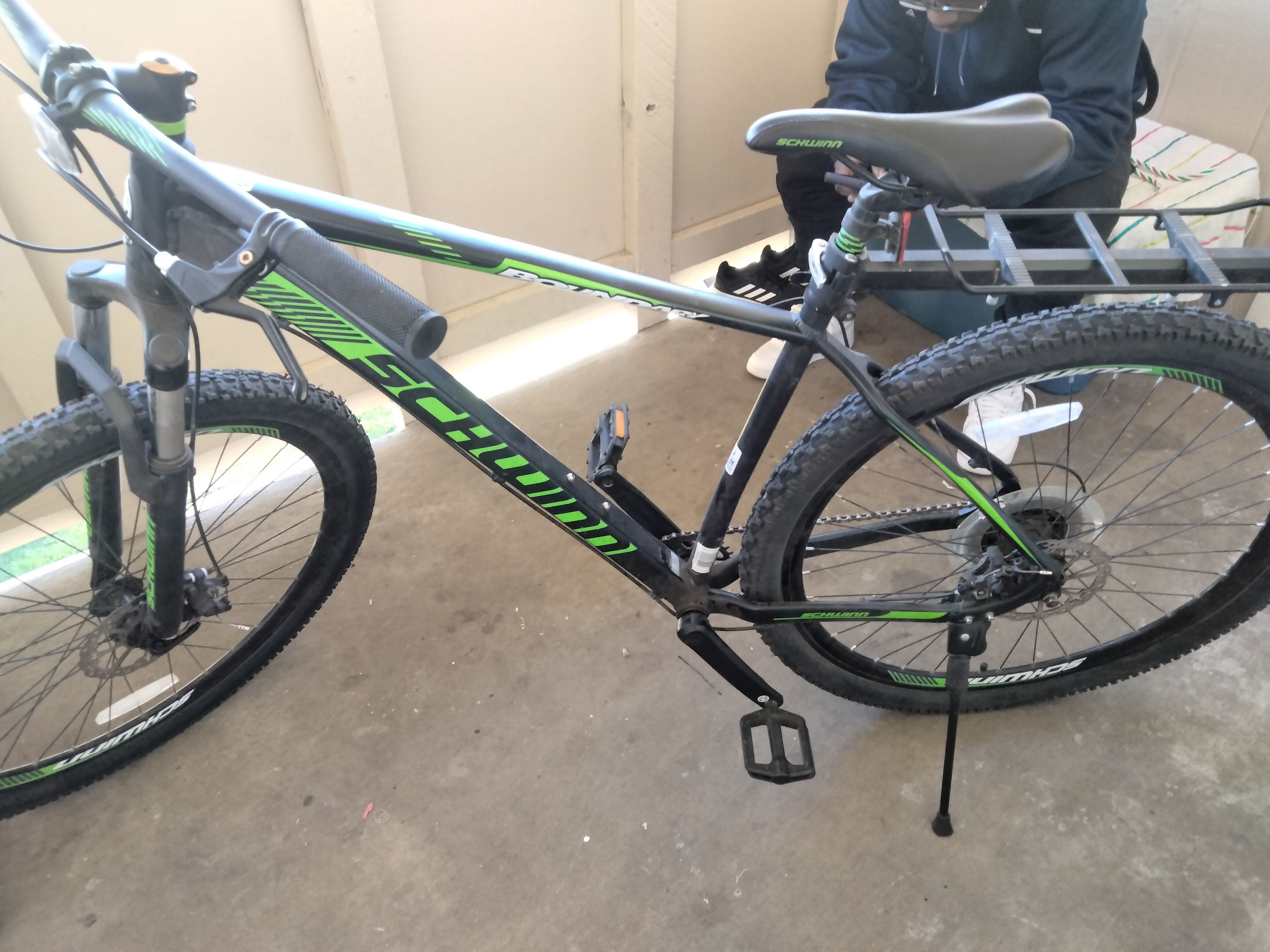 Schwinn boundary best sale 29 mountain bike