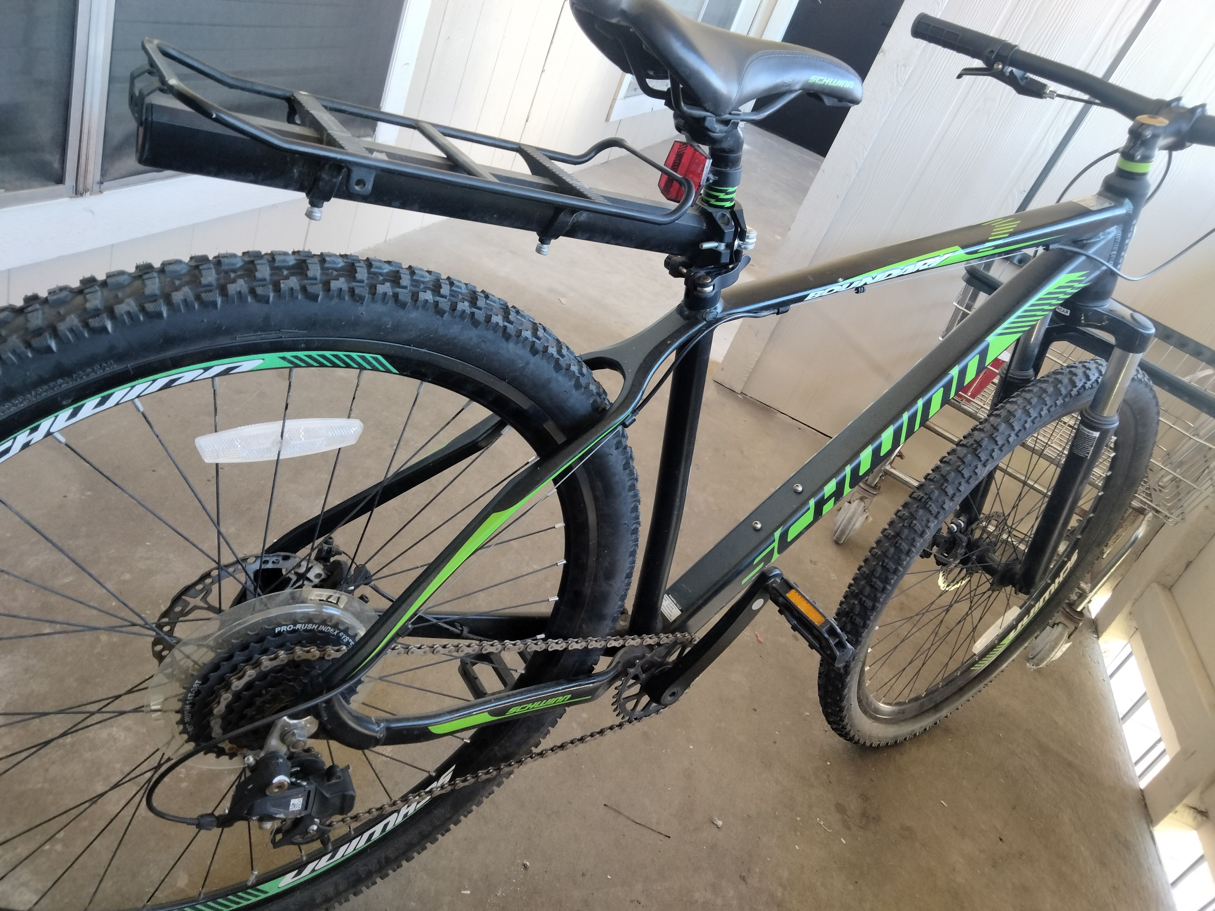 29 inch schwinn boundary best sale mountain bike