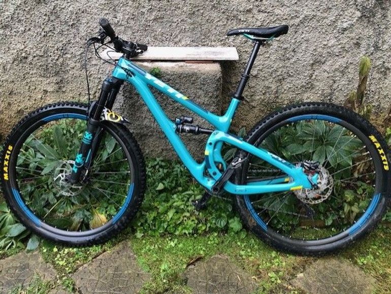 Yeti sb5 hot sale carbon