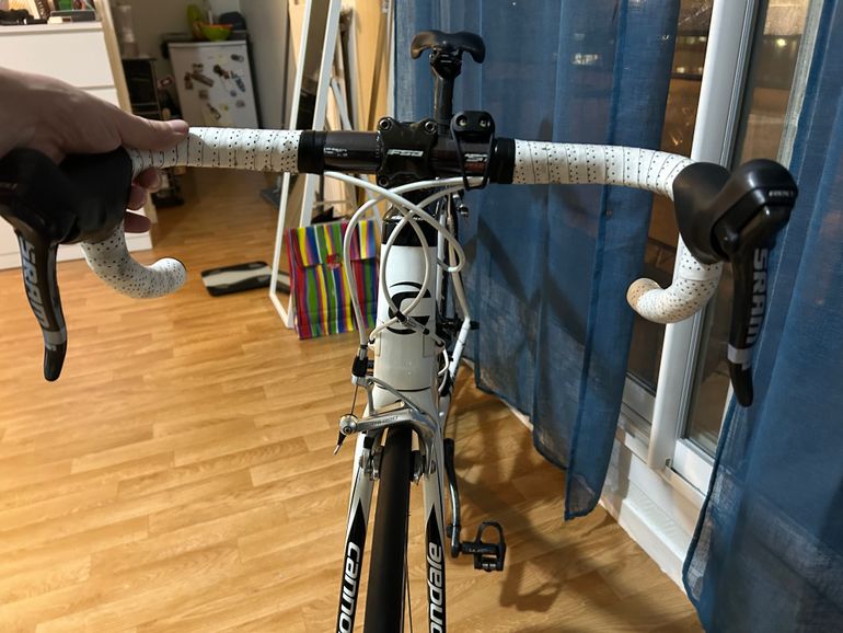 Used Cannondale Supersix Sram Red 2011 Road & Gravel, White — image 3 of 6