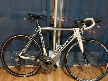 Used Cannondale Supersix Sram Red 2011 Road & Gravel, White — image 1 of 6