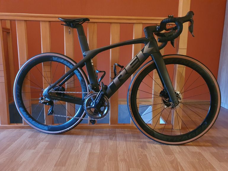 trek madone 9.9 disc