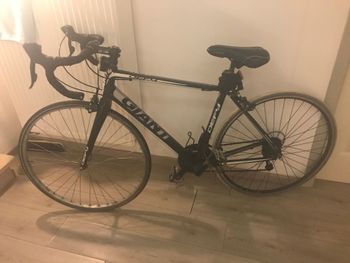 Used Giant Defy 3 2022 Road & Gravel — image 2 of 6