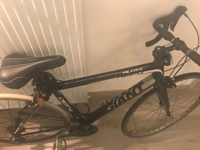 Used Giant Defy 3 2022 Road & Gravel — image 6 of 6