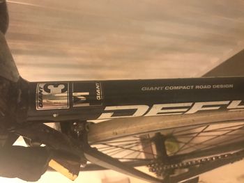 Used Giant Defy 3 2022 Road & Gravel — image 4 of 6