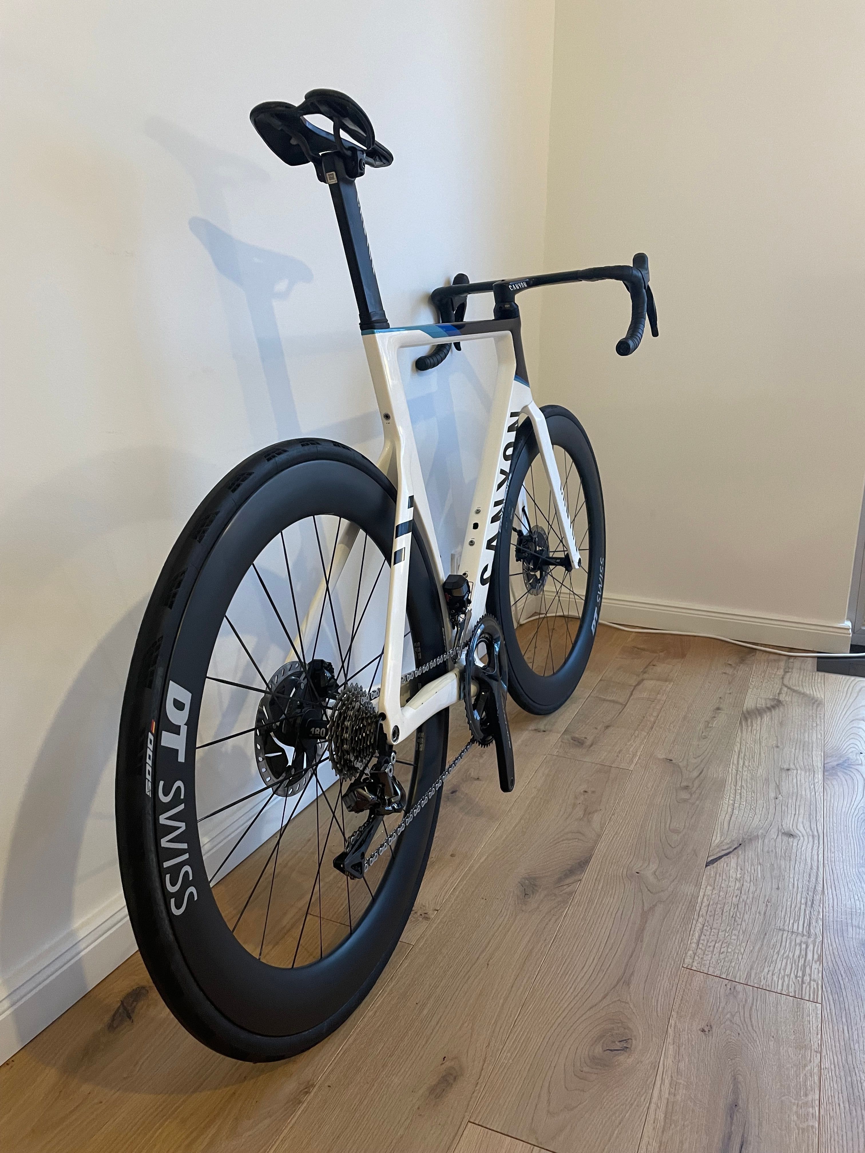 Canyon Aeroad CFR Disc Di2