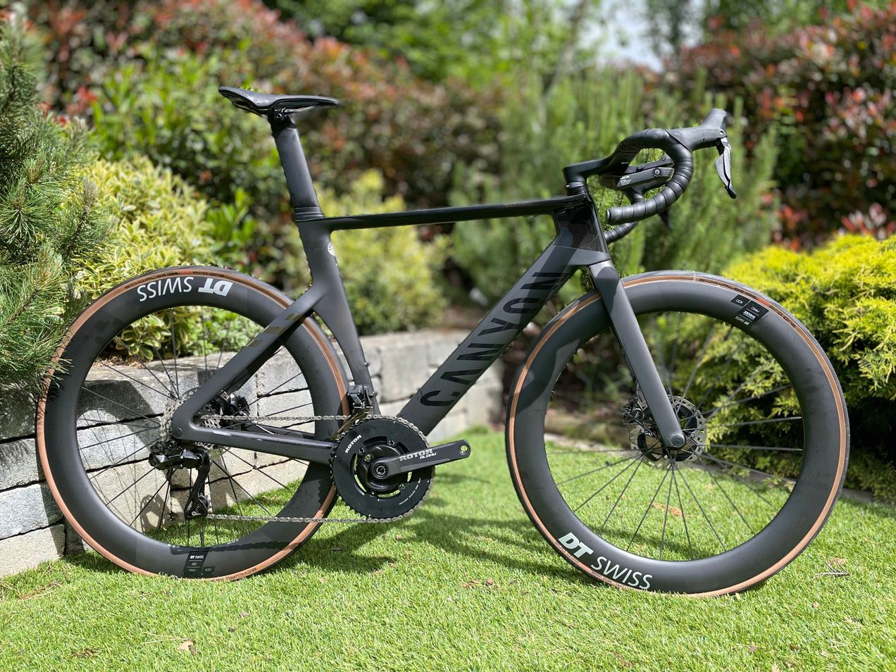 Canyon Aeroad CFR Disc Di2