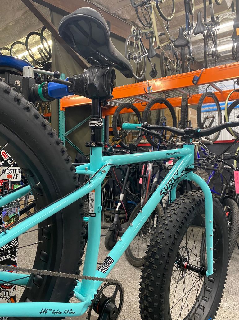 Used Surly Ice Cream Truck 2023 Mountainbike, Blue, 26 — image 1 of 3