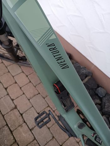 Used Focus Adventure 2 2020 Mountainbike, Verde — image 7 of 8