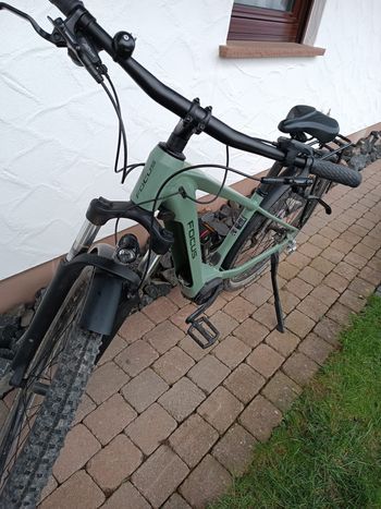 Used Focus Adventure 2 2020 Mountainbike, Verde — image 2 of 8