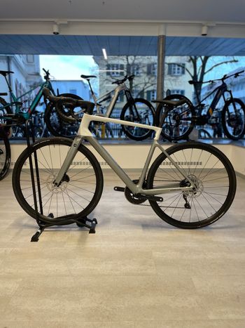 Used Focus PARALANE 8.7 2024 Road & Gravel, Light Gray — image 3 of 3