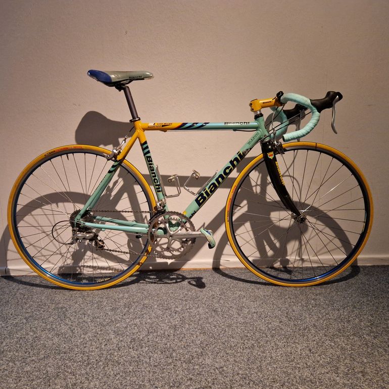 Used Bianchi L Lite Alloy 2000 Road & Gravel — image 1 of 24
