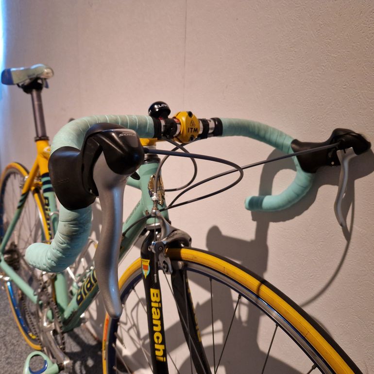 Used Bianchi L Lite Alloy 2000 Road & Gravel — image 3 of 24