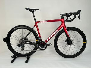 Time - Alpe D´ Huez Disc Chroma Red Sram Force AXS, 2023