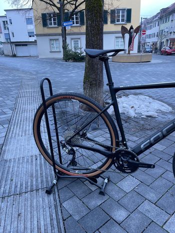 Used Focus ATLAS 8.7 2023 Road & Gravel, Black — image 2 of 3