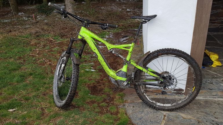 Used Specialized Turbo Levo 6 Fattie 2016 Mountainbike, Verde — image 5 of 7