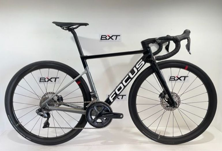 Focus Izalco Max used in XS | buycycle USA