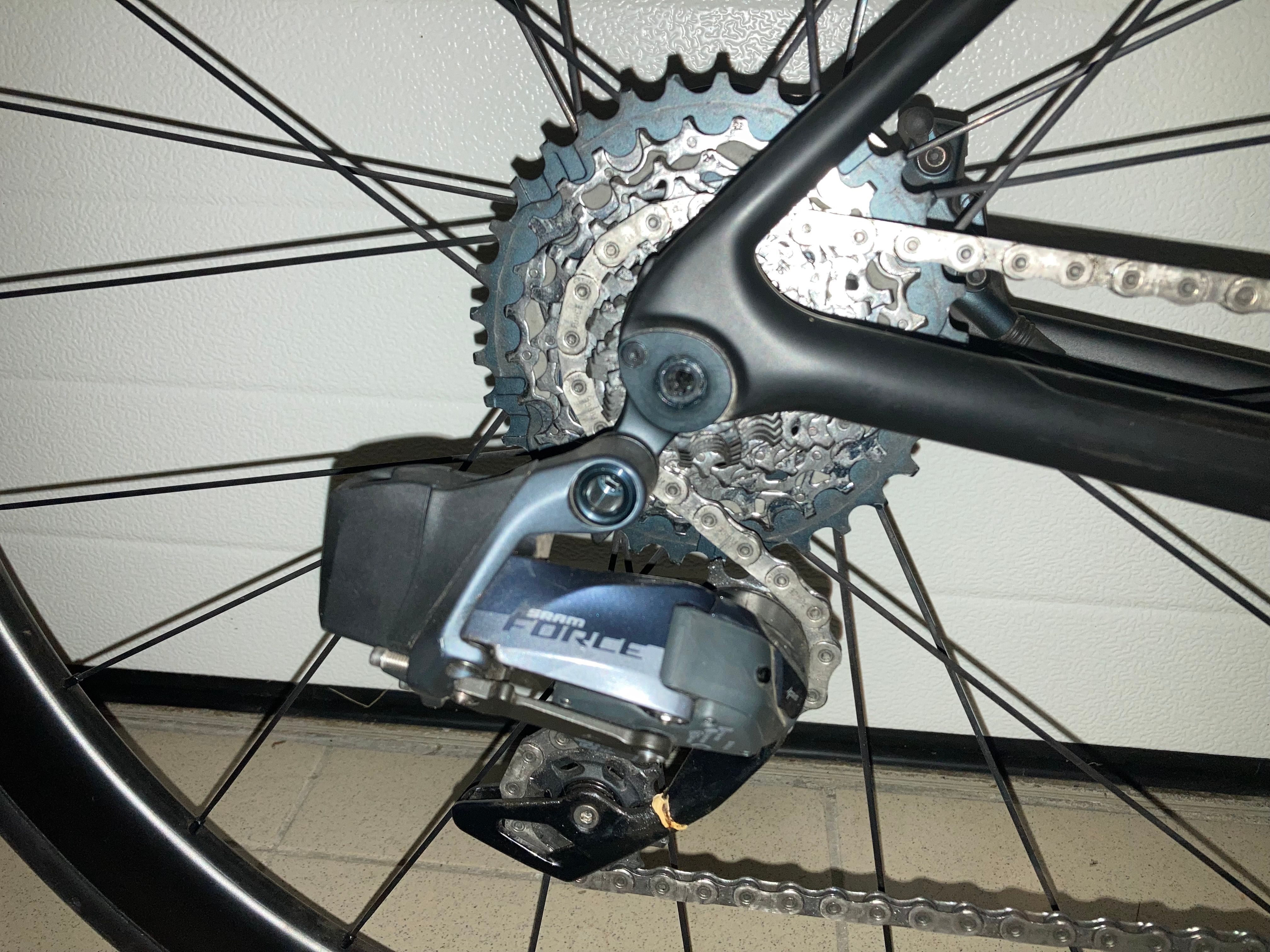 Giant tcr best sale sram force axs