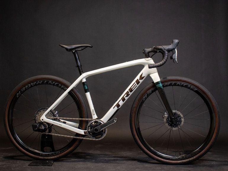 Used Trek Checkpoint SLR 9 eTap 2023 Road & Gravel — image 1 of 6