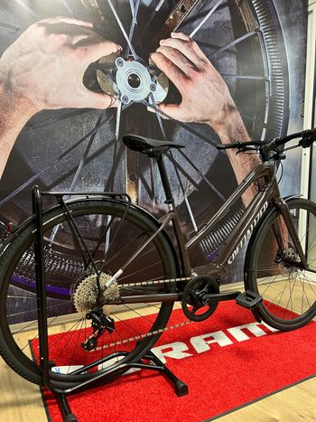 Used Specialized Turbo Vado SL 4.0 cadre bas Road & Gravel, Violett — image 2 of 6