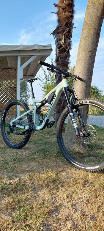 Used Focus JAM 6.9 2021 Mountainbike, Light Gray — image 1 of 6