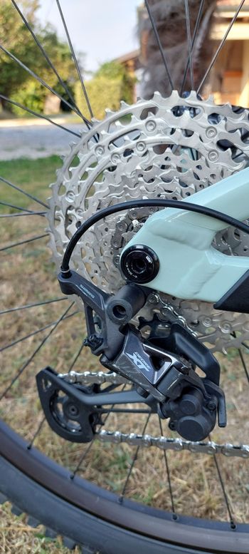 Used Focus JAM 6.9 2021 Mountainbike, Light Gray — image 3 of 6