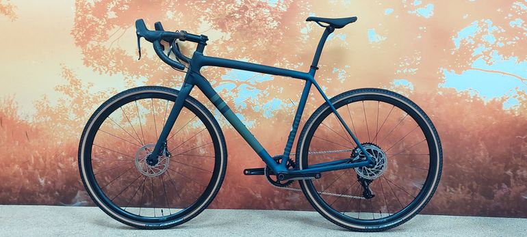 Used Specialized Crux Comp 2022 Road & Gravel, Red — image 2 of 10