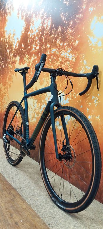 Used Specialized Crux Comp 2022 Road & Gravel, Red — image 7 of 10
