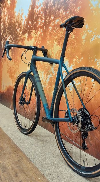 Used Specialized Crux Comp 2022 Road & Gravel, Red — image 3 of 10